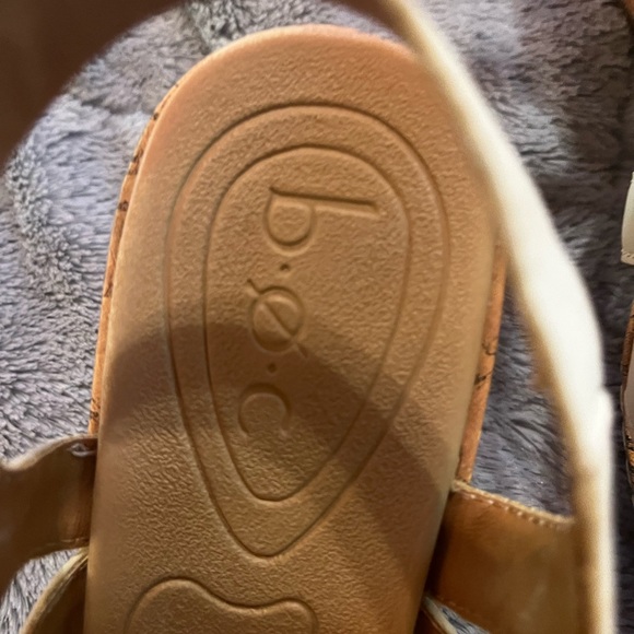 B.O.C white sandals - Picture 3 of 4